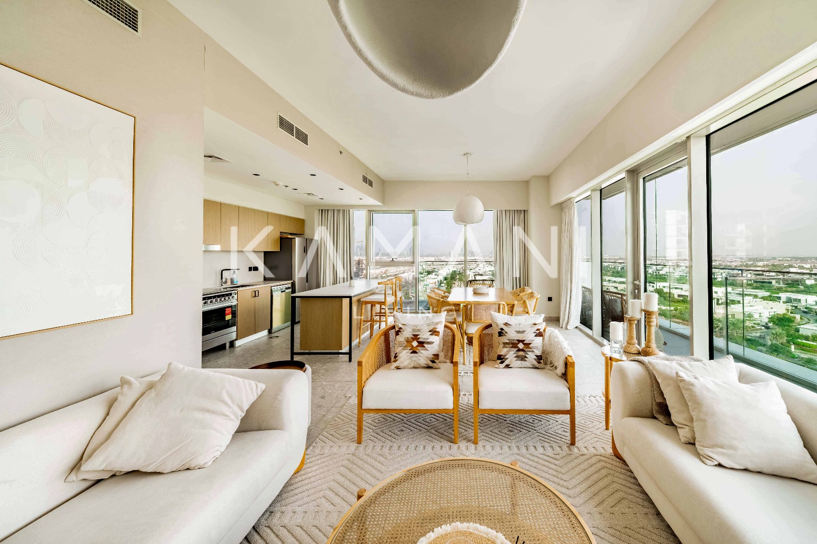 Luxurious | Spacious Layout | Vacant